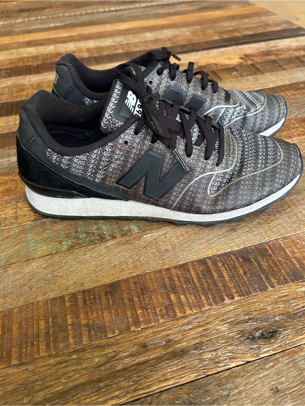 New Balance Women’s 626 Reengineered Sneakers. WL696RBK. Size 6.5